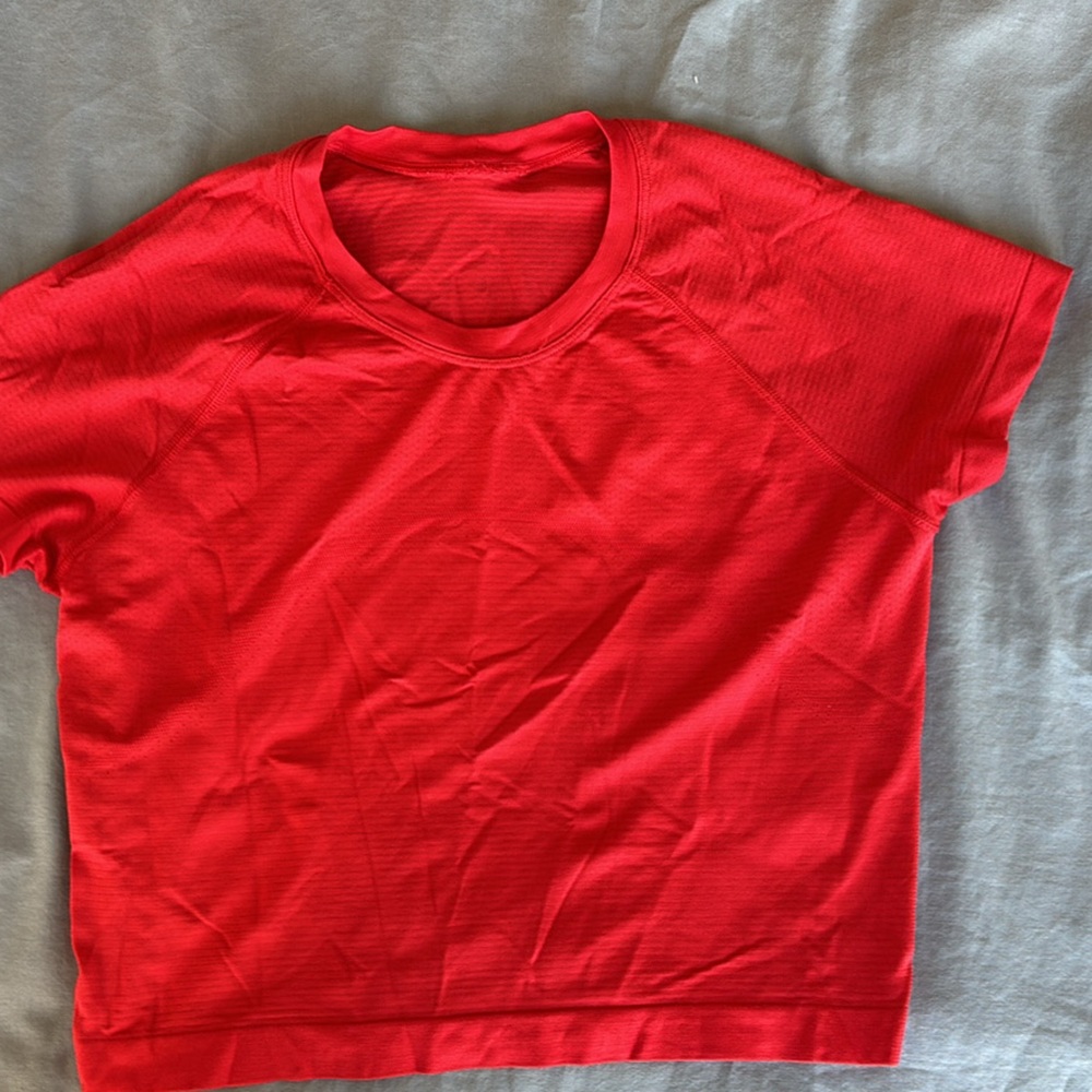 Lululemon swiftly cropped tee size 8